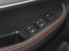 风行T5 2023款 盛世款  1.6L 手动筑梦版 五座
