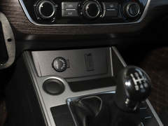 风行T5 2023款 盛世款  1.6L 手动筑梦版 五座
