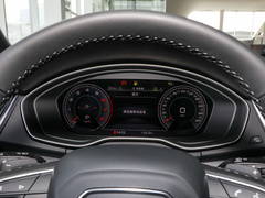 奥迪Q5L 2024款 40 TFSI 时尚动感型