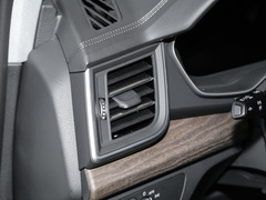 奥迪Q5L 2024款 40 TFSI 豪华致雅型