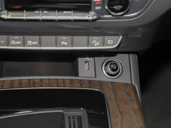 奥迪Q5L 2024款 40 TFSI 豪华致雅型
