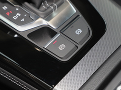 奥迪Q5L 2024款 40 TFSI 豪华动感型