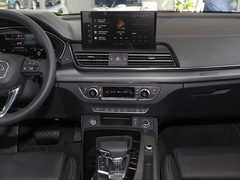 奥迪Q5L 2024款 40 TFSI 豪华动感型