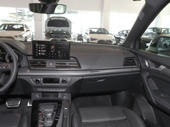 奥迪Q5L 2024款 40 TFSI 豪华动感型