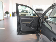 奥迪Q5L 2024款 40 TFSI 豪华动感型