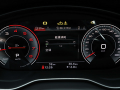 奥迪Q5L 2024款 45 TFSI 豪华动感型