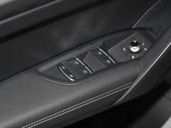 奥迪Q5L 2024款 45 TFSI 豪华动感型