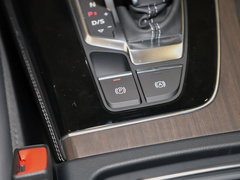 奥迪Q5L 2024款 45 TFSI 臻选动感型