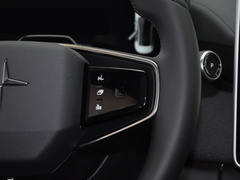 Polestar 4 2024款  单电机标准续航PLUS