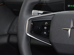 Polestar 4 2024款  单电机标准续航PLUS