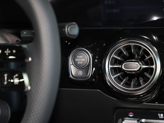 奔驰GLA级AMG 2024款 AMG GLA 35 4MATIC
