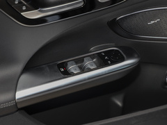 奔驰C级 2024款 改款 C 260 L 运动版