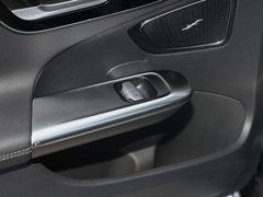 奔驰C级 2024款 改款 C 260 L 运动版