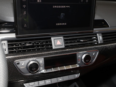 奥迪S4 2024款 S4 3.0TFSI