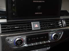奥迪S4 2024款 S4 Avant 3.0TFSI