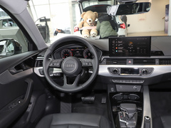 奥迪A4(进口) 2024款 Avant 40 TFSI 时尚运动型