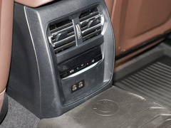 宝马i3 2024款 eDrive 35 L