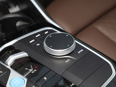 宝马i3 2024款 eDrive 35 L