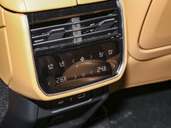 领克09新能源 2024款 2.0TD EM-P ULTRA 六座