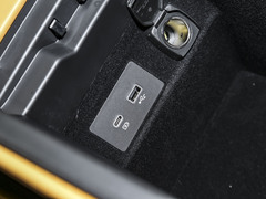 领克09新能源 2024款 2.0TD EM-P ULTRA 六座