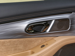 传祺ES9 2024款 PHEV 143km 贺岁版