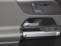 奔驰EQB 2024款 EQB 350 4MATIC