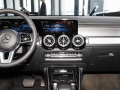 奔驰EQB 2024款 EQB 350 4MATIC