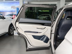 宋PLUS新能源 2024款 荣耀版 EV 520km 豪华型