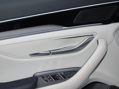 宋PLUS新能源 2024款 荣耀版 EV 520km 旗舰型