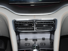 宋PLUS新能源 2024款 荣耀版 EV 520km 旗舰型