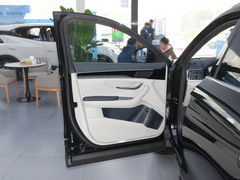 宋PLUS新能源 2024款 荣耀版 EV 520km 旗舰型