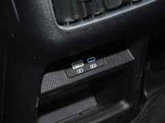 宋PLUS新能源 2024款 荣耀版 EV 520km 旗舰型