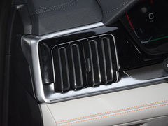 宋PLUS新能源 2024款 荣耀版 EV 520km 旗舰型