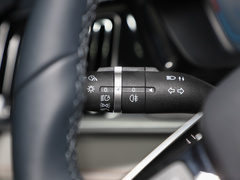 宋PLUS新能源 2024款 荣耀版 EV 520km 旗舰型