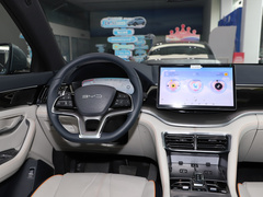 宋PLUS新能源 2024款 荣耀版 EV 520km 旗舰型