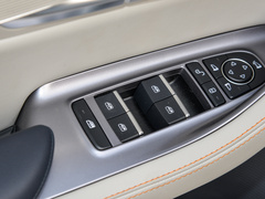 宋PLUS新能源 2024款 荣耀版 EV 605km 旗舰PLUS