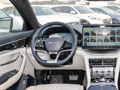 宋PLUS新能源 2024款 荣耀版 EV 605km 旗舰PLUS