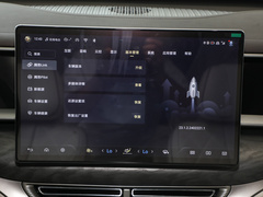 腾势D9 2024款 EV 600 四驱尊贵型