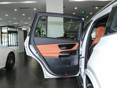 奔驰GLC 2024款 GLC 260 L 4MATIC 豪华型 5座