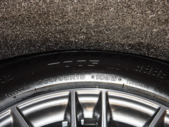 奔驰GLC 2025款 GLC 300 L 4MATIC 动感型 5座