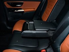 奔驰GLC 2024款 GLC 300 L 4MATIC 动感型 5座