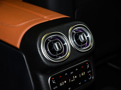 奔驰GLC 2024款 GLC 300 L 4MATIC 动感型 5座
