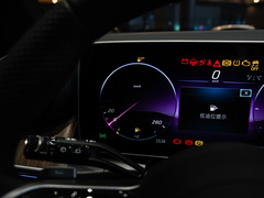 奔驰GLC 2024款 GLC 300 L 4MATIC 动感型 5座