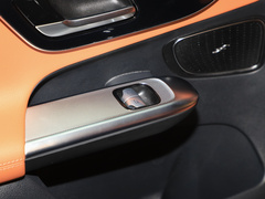 奔驰GLC 2024款 GLC 300 L 4MATIC 动感型 7座