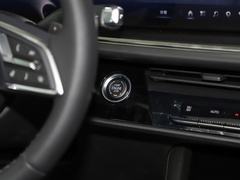 昂科威Plus 2024款 昂科威Plus 28T 四驱尊享版