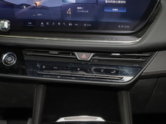 昂科威Plus 2024款 昂科威Plus 28T 四驱尊享版