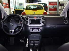 大众(进口)  Cross Golf 1.4 TSI 中控台整体