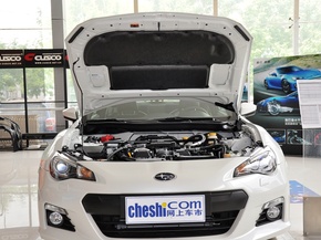 斯巴鲁  2.0L 手动 发动机局部特写