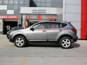 东风日产  2.0L CVT 车辆左正侧视角