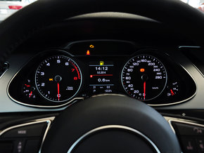 一汽奥迪  35TFSI 方向盘后方仪表盘